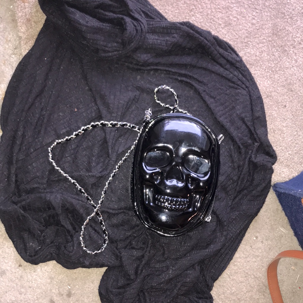 Black Vinyl Skull Purse With Chain Link Strap